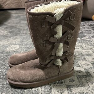 Koolaburra by UGG Victoria tall boots tan color